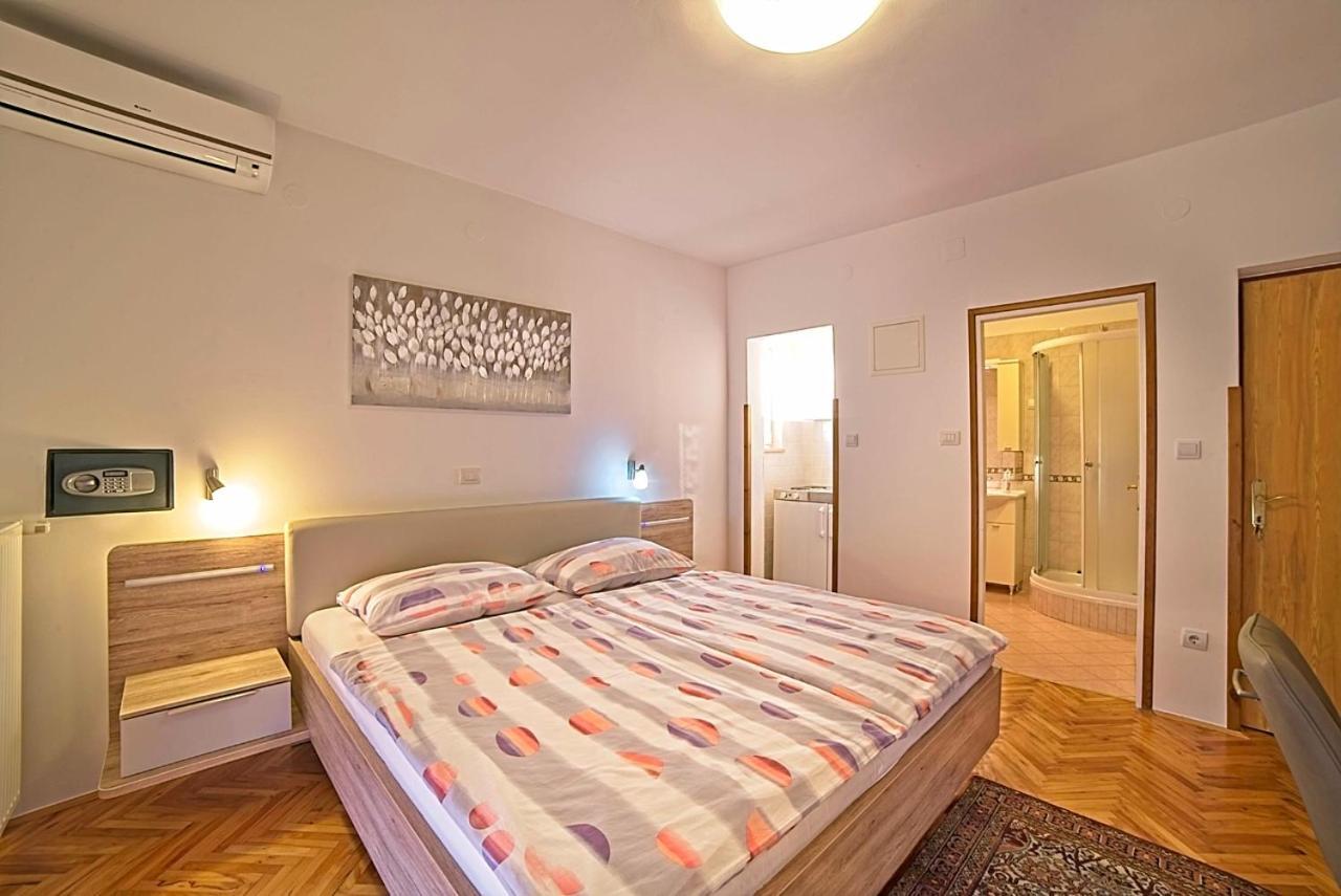 Studio Apartments Peric Rab Kampor Eksteriør bilde