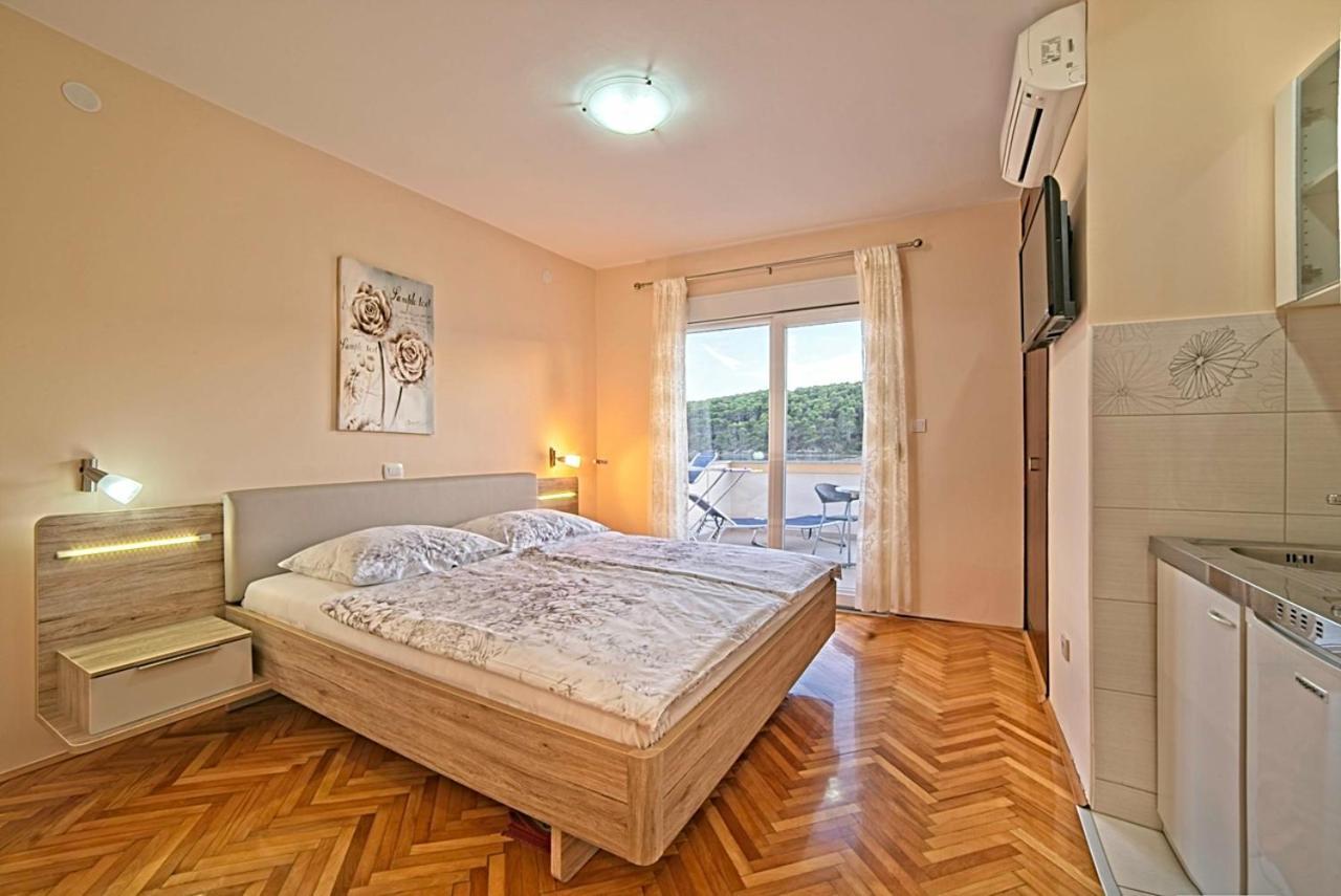 Studio Apartments Peric Rab Kampor Eksteriør bilde