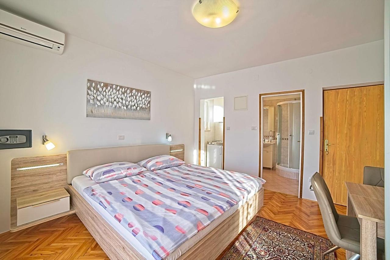 Studio Apartments Peric Rab Kampor Eksteriør bilde
